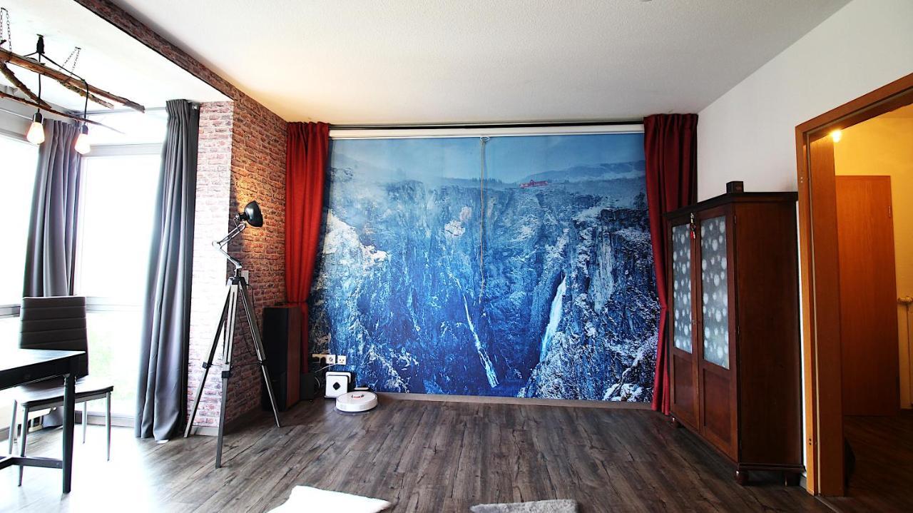 Home Cinema, Parking Space Würzburg Dış mekan fotoğraf